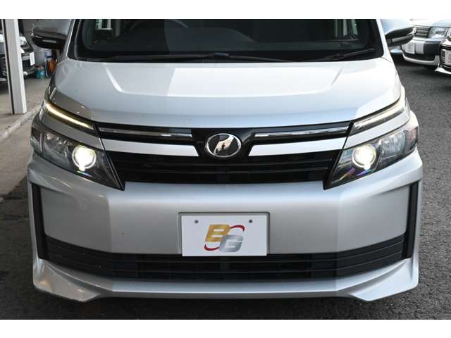 トヨタ ヴォクシー ２．０ Ｘ H27年 (近畿) 99