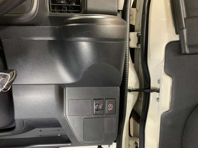 ダイハツ ハイゼットカーゴ ６６０ デラックス ハイルーフ ４ＷＤ H30年 (近畿) 99