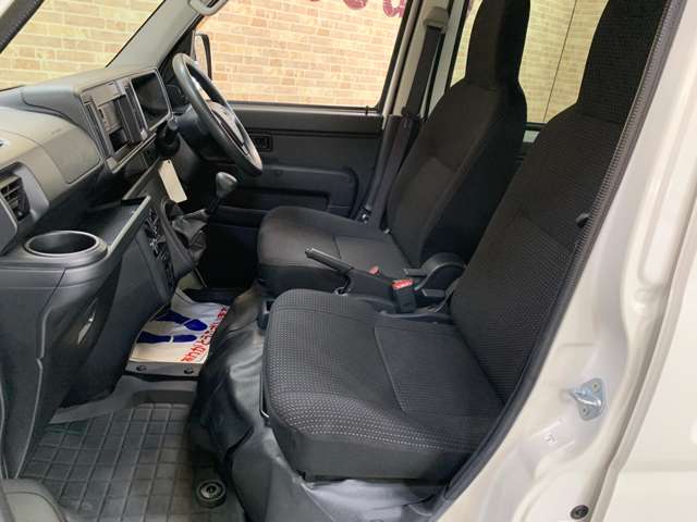 ダイハツ ハイゼットカーゴ ６６０ デラックス ハイルーフ ４ＷＤ H30年 (近畿) 99