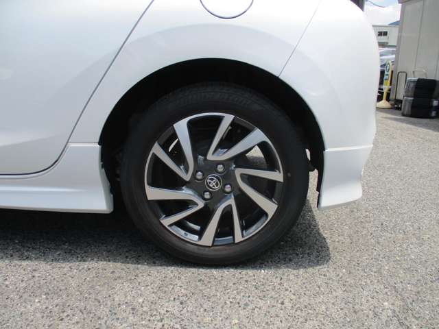 トヨタ アクア １．５ Ｚ R5年 (中国) 99
