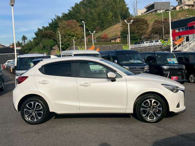 マツダ デミオ １．５ ＸＤ ディーゼルターボ ４ＷＤ H29年 (中国) 99