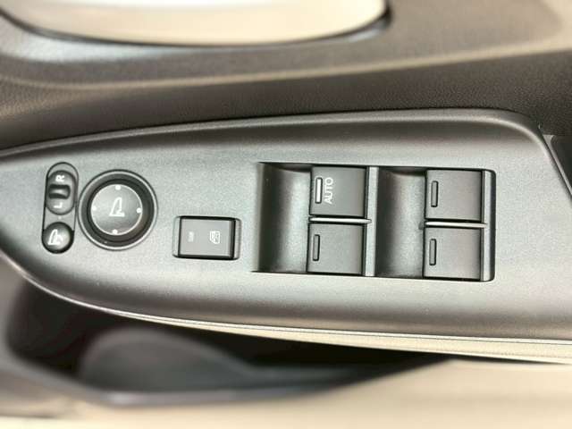 ホンダ シャトル １．５ ハイブリッド Ｘ H29年 (中国) 99
