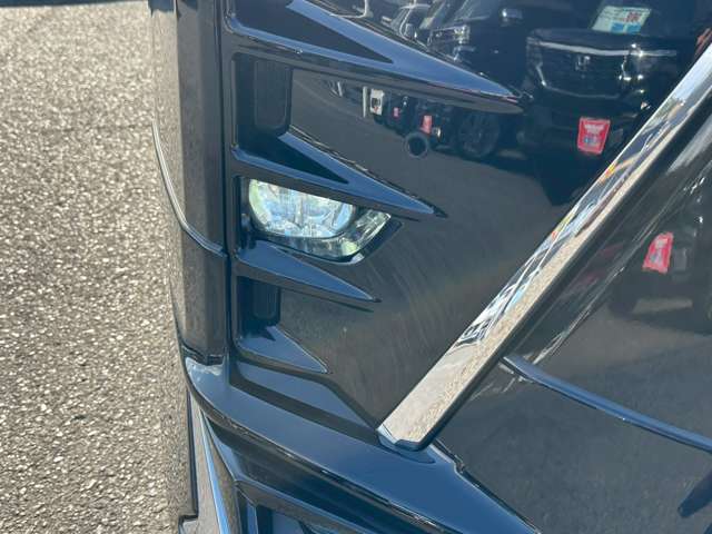 トヨタ ヴォクシー ２．０ ＺＳ 煌ＩＩ R1年 (中国) 99