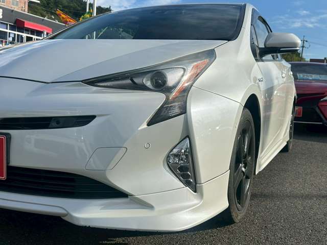 トヨタ プリウス １．８ Ａ ツーリングセレクション Ｅ－ＦＯＵＲ ４ＷＤ H28年 (中国) 99
