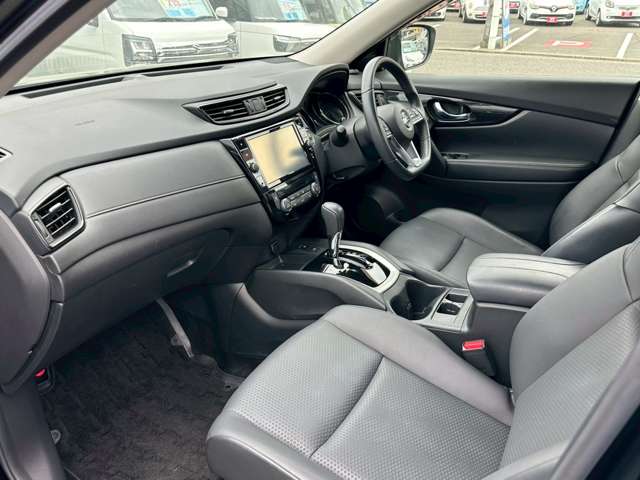 日産 エクストレイル ２．０ ２０ＸＩ ２列車 R1年 (中国) 99