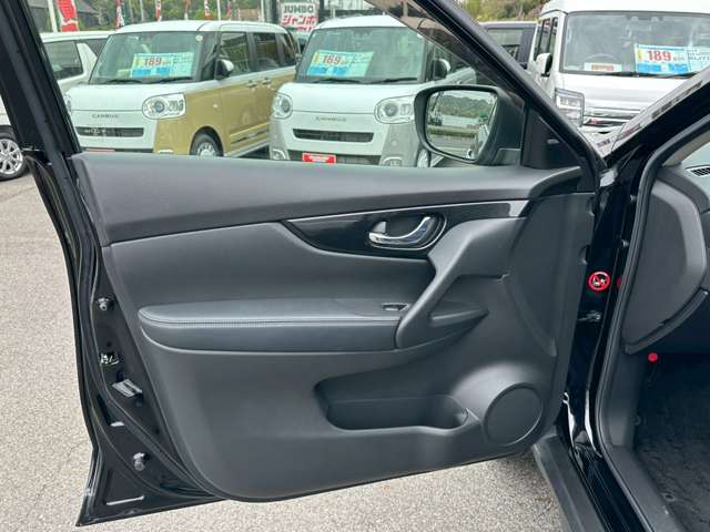 日産 エクストレイル ２．０ ２０ＸＩ ２列車 R1年 (中国) 99