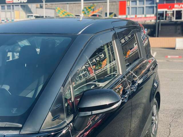 トヨタ シエンタ　ハイブリッド ハイブリッド １．５ Ｇ H27年 (中国) 99