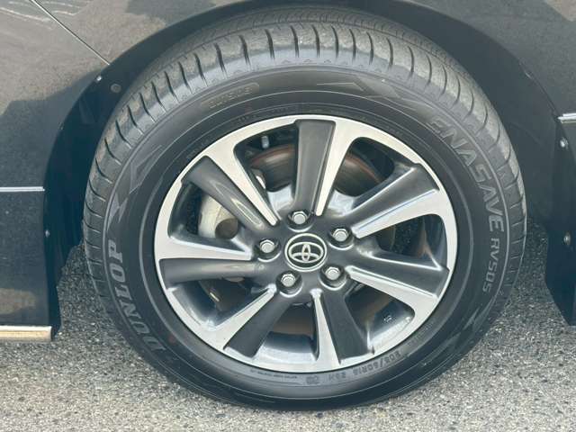 トヨタ ノア ２．０ ＳＩ ＷＸＢＩＩＩ R3年 (中国) 99