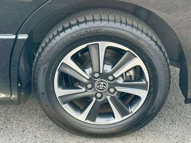 トヨタ ノア ２．０ ＳＩ ＷＸＢＩＩＩ R3年 (中国) 99