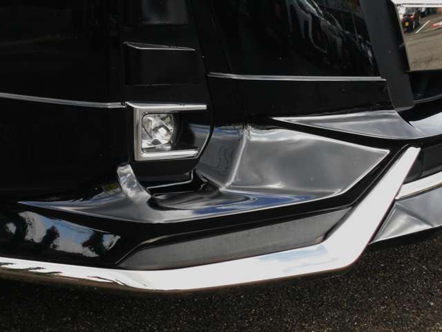 トヨタ ノア ２．０ ＳＩ ＷＸＢＩＩ R1年 (中国) 99