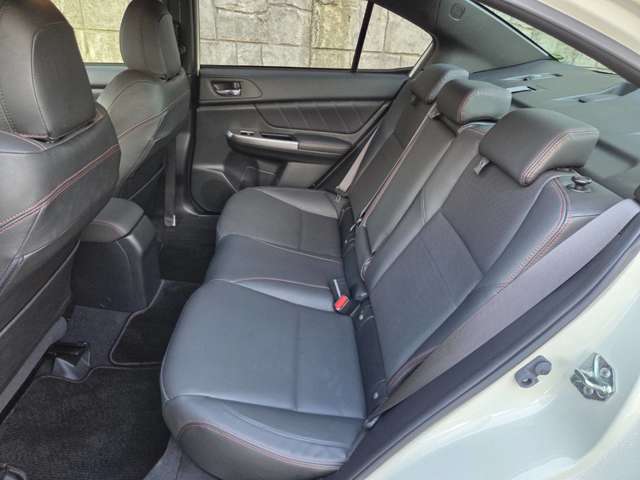 スバル ＷＲＸ　Ｓ４ Ｓ４ ２．０ＧＴ アイサイト ４ＷＤ H27年 (中国) 99