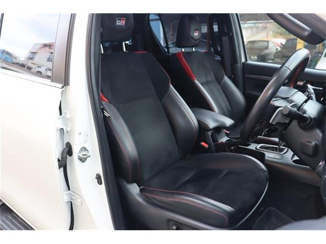 トヨタ ハイラックス ２．４ Ｚ ＧＲスポーツ ディーゼルターボ ４ＷＤ R4年 (四国) 99
