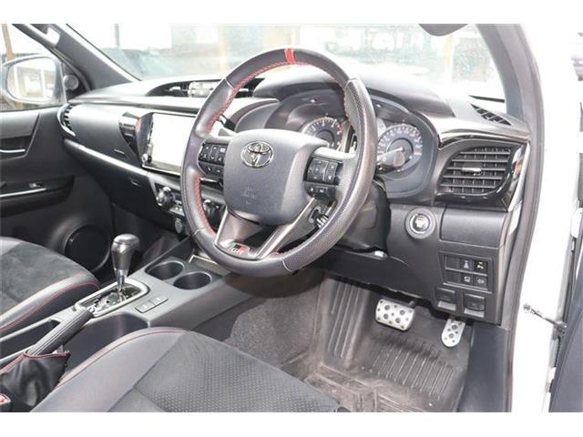 トヨタ ハイラックス ２．４ Ｚ ＧＲスポーツ ディーゼルターボ ４ＷＤ R4年 (四国) 99