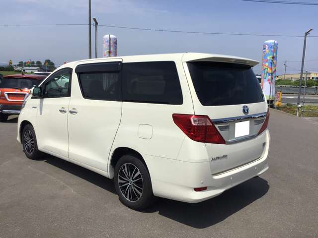 トヨタ アルファード　ハイブリッド ２．４ Ｘ ４ＷＤ H25年 (東北) 99