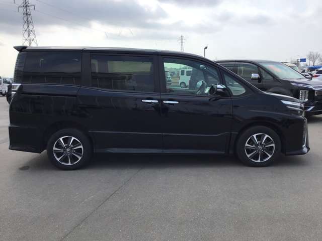 トヨタ ヴォクシー ２．０ ＺＳ 煌ＩＩＩ ４ＷＤ R3年 (東北) 99