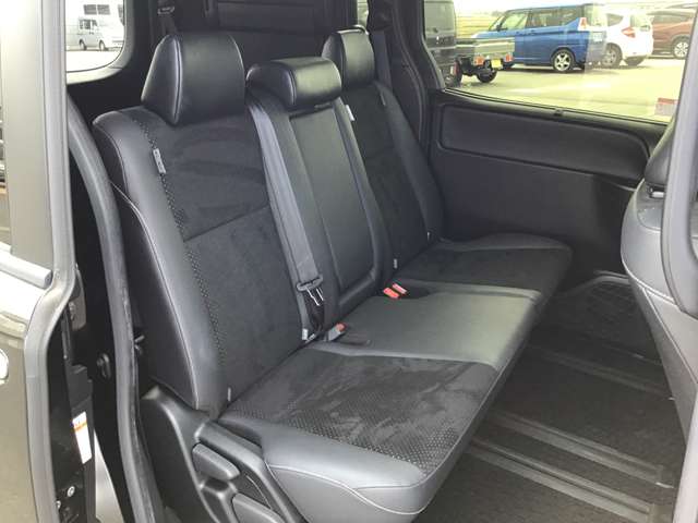 トヨタ ヴォクシー ２．０ ＺＳ 煌ＩＩＩ ４ＷＤ R3年 (東北) 99