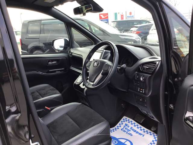 トヨタ ヴォクシー ２．０ ＺＳ 煌ＩＩＩ ４ＷＤ R3年 (東北) 99