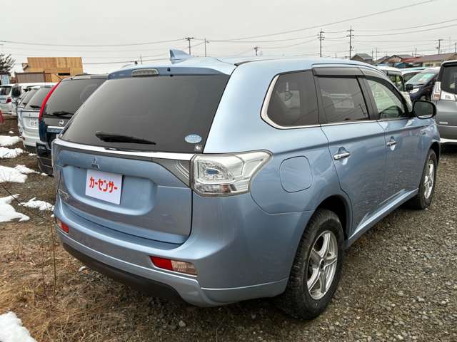 三菱 アウトランダーＰＨＥＶ ２．０ Ｇ ナビパッケージ ４ＷＤ H26年 (東北) 99