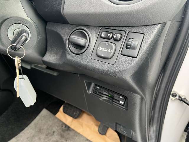 トヨタ ヴィッツ １．３ Ｆ ４ＷＤ H27年 (東北) 99