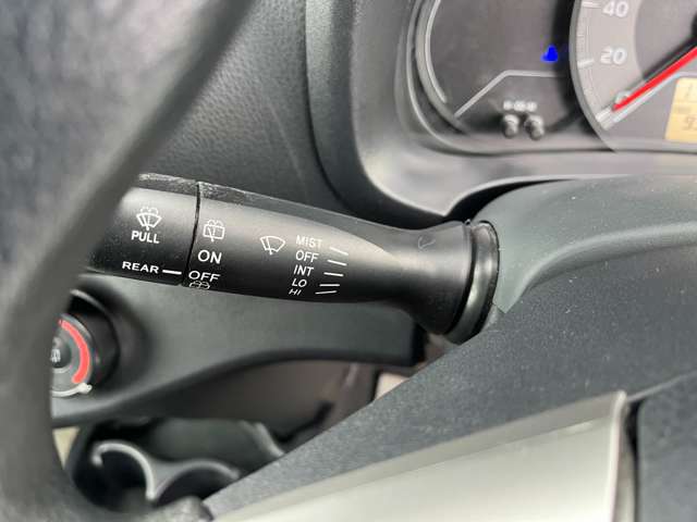 トヨタ ヴィッツ １．３ Ｆ ４ＷＤ H27年 (東北) 99