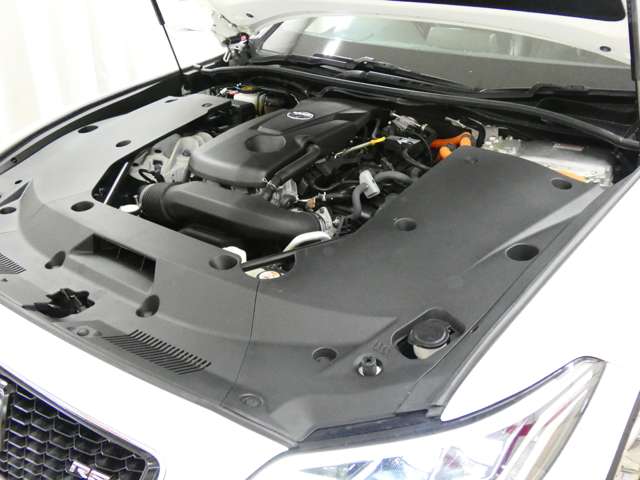トヨタ クラウン　ハイブリッド ハイブリッド ２．５ ＲＳ ＦＯＵＲ リミテッド ４ＷＤ R2年 (東北) 99