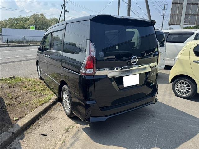 日産 セレナ ２．０ ハイウェイスター ４ＷＤ H29年 (東北) 99