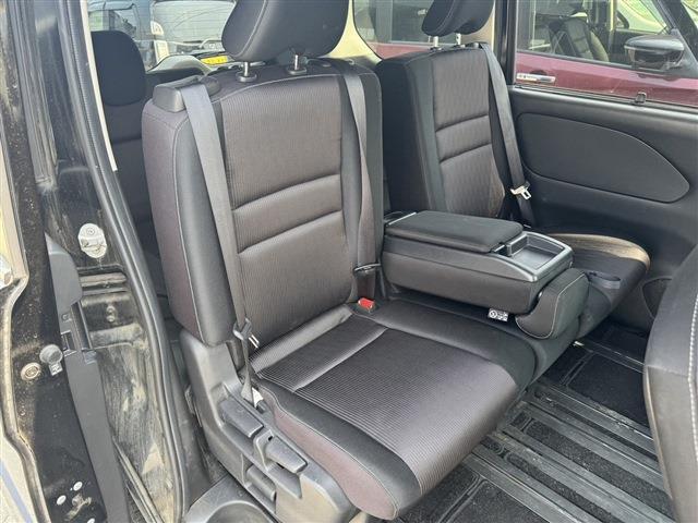 日産 セレナ ２．０ ハイウェイスター ４ＷＤ H29年 (東北) 99
