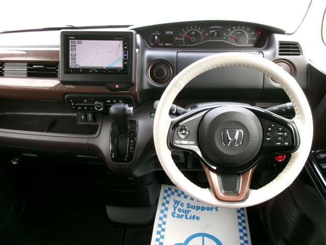 ホンダ Ｎ　ＢＯＸ ６６０ Ｇ Ｌ ホンダセンシング カッパーブラウンスタイル ４ＷＤ R1年 (東北) 99