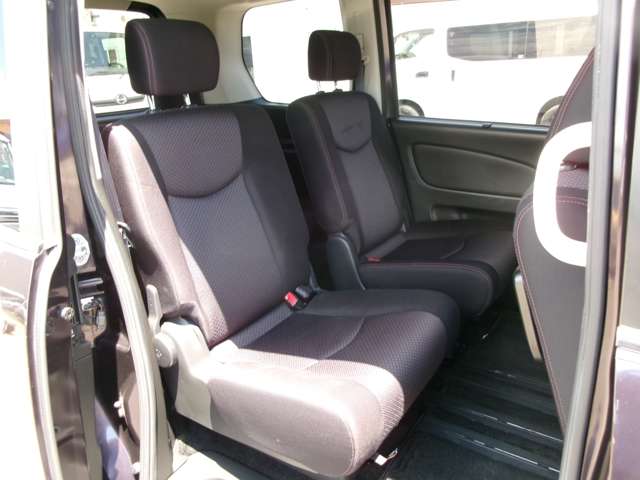 日産 セレナ ２．０ ハイウェイスター Ｊパッケージ ４ＷＤ H23年 (東北) 99