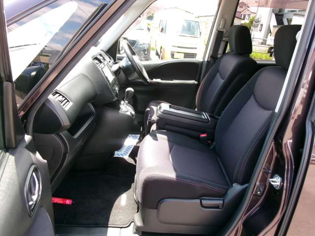 日産 セレナ ２．０ ハイウェイスター Ｊパッケージ ４ＷＤ H23年 (東北) 99