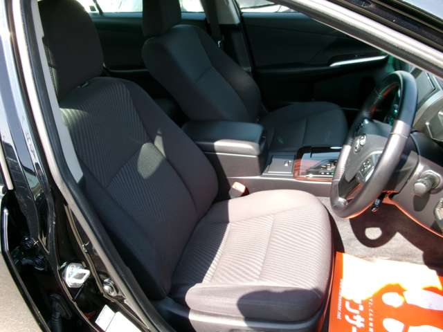 トヨタ カムリ　ハイブリッド ２．５ Ｇパッケージ H27年 (東北) 99