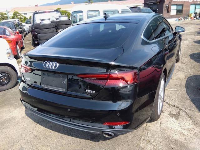 アウディ Ａ５　スポーツバック ４０ ＴＦＳＩ スポーツ Ｓラインパッケージ H30年 (四国) 99
