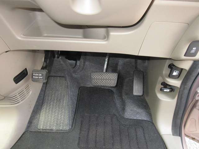 ホンダ Ｎ　ＢＯＸ ６６０ Ｇ H24年 (四国) 99
