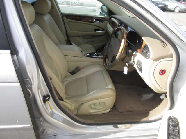 ジャガー ＸＪ ＸＪ８ ３．５ H17年 (四国) 99
