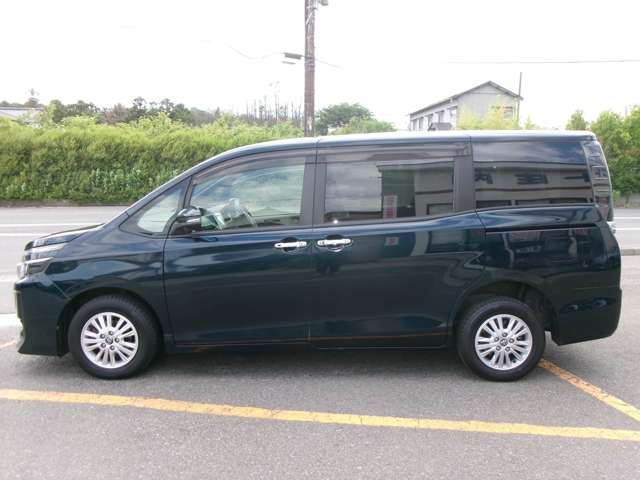 トヨタ ヴォクシー ２．０ Ｖ ４ＷＤ H26年 (東北) 99