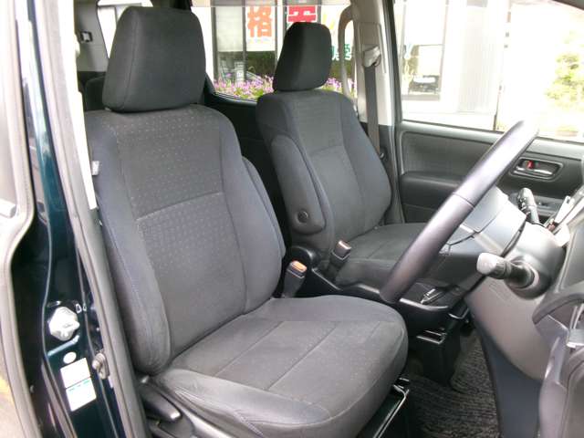 トヨタ ヴォクシー ２．０ Ｖ ４ＷＤ H26年 (東北) 99