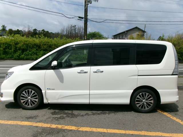 日産 セレナ ２．０ ハイウェイスター Ｓ－ＨＹＢＲＩＤ H26年 (東北) 99