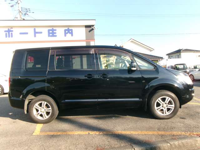三菱 デリカ　Ｄ：５ ２．４ Ｇ ナビパッケージ ４ＷＤ H22年 (東北) 99
