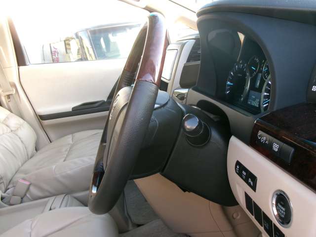 トヨタ ヴェルファイア ２．４ Ｘ ４ＷＤ H25年 (東北) 99
