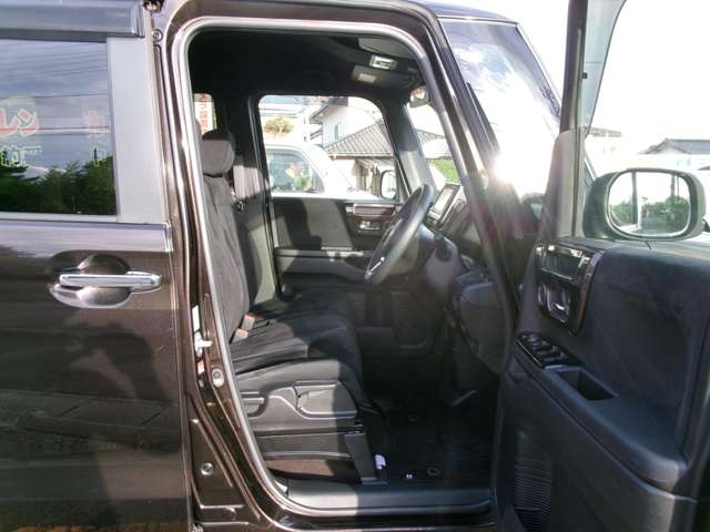 ホンダ Ｎ　ＢＯＸ カスタム ６６０ Ｇ Ｌ ホンダセンシング ４ＷＤ H30年 (東北) 99