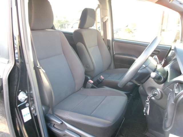 トヨタ ヴォクシー ２．０ Ｘ ４ＷＤ H27年 (東北) 99