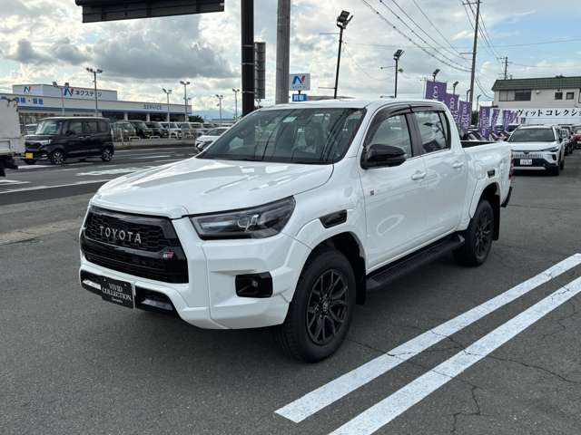 トヨタ ハイラックス ２．４ Ｚ ＧＲスポーツ ディーゼルターボ ４ＷＤ R4年 (東北) 99