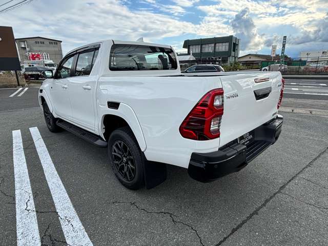 トヨタ ハイラックス ２．４ Ｚ ＧＲスポーツ ディーゼルターボ ４ＷＤ R4年 (東北) 99