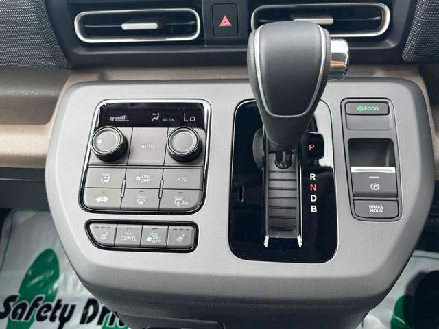 ホンダ フリード　ハイブリッド １．５ Ｅ：ＨＥＶ エアー ＥＸ ４ＷＤ R8年 (東北) 99