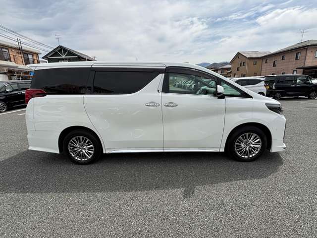 トヨタ アルファード　ハイブリッド ハイブリッド ２．５ Ｓ タイプゴールドＩＩ Ｅ－ＦＯＵＲ ４ＷＤ R4年 (東北) 99
