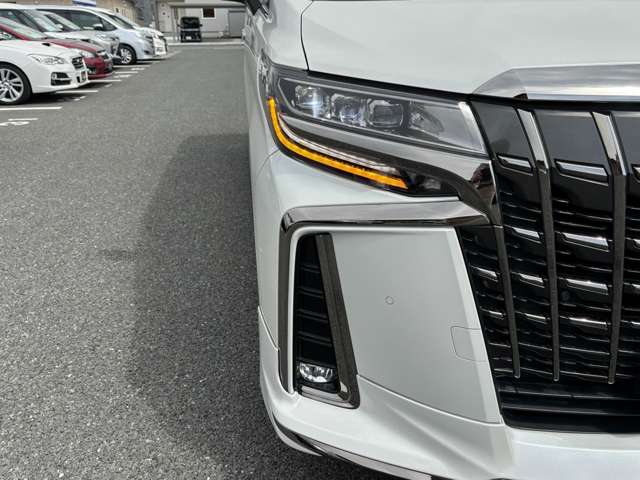 トヨタ アルファード　ハイブリッド ハイブリッド ２．５ Ｓ タイプゴールドＩＩ Ｅ－ＦＯＵＲ ４ＷＤ R4年 (東北) 99