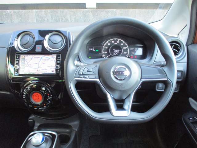 日産 ノート １．２ Ｅ－ＰＯＷＥＲ Ｘ H29年 (九州・沖縄) 99