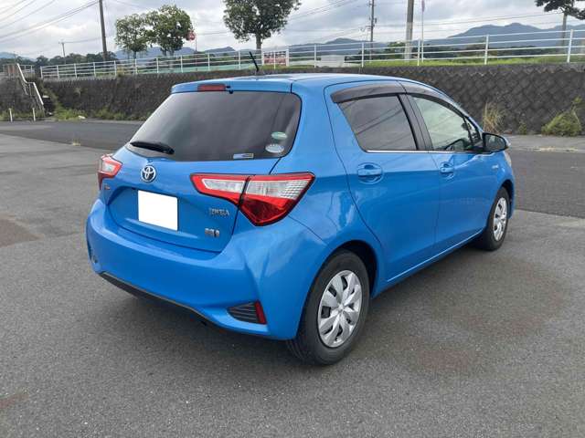 トヨタ ヴィッツ　ハイブリッド １．５ ハイブリッド ジュエラ H29年 (九州・沖縄) 99