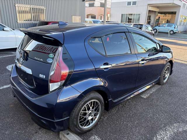トヨタ アクア １．５ Ｓ スタイルブラック H29年 (東海) 99