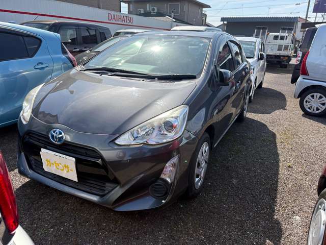 トヨタ アクア １．５ Ｓ H28年 (東海) 99